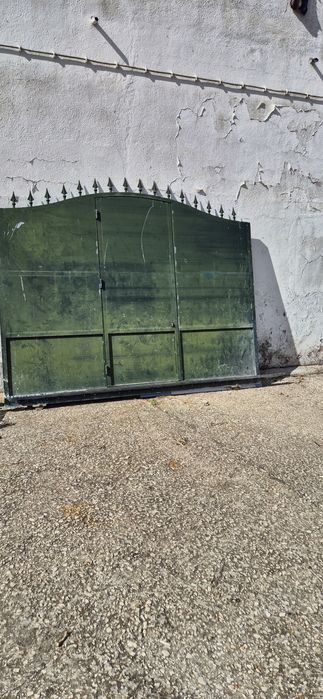 Vendo portão  deslizante galvanizado com motor