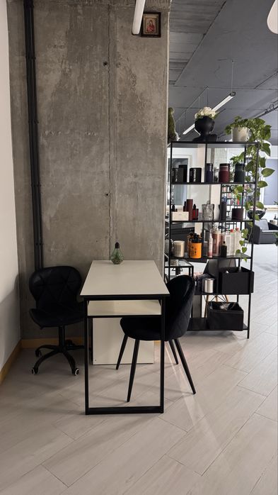 Оренда бровист, манікюр, майстер по волоссю