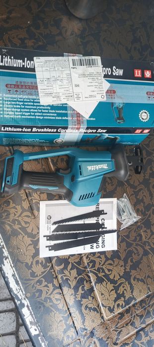 Сабельная пила makita новая