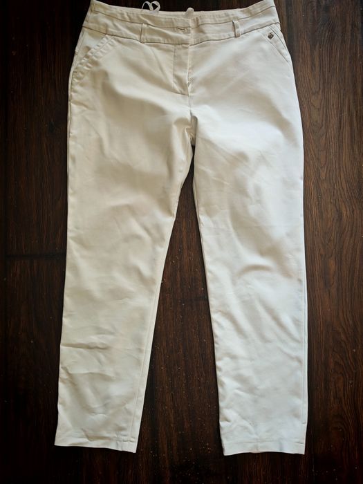 Białe spodnie 7/8