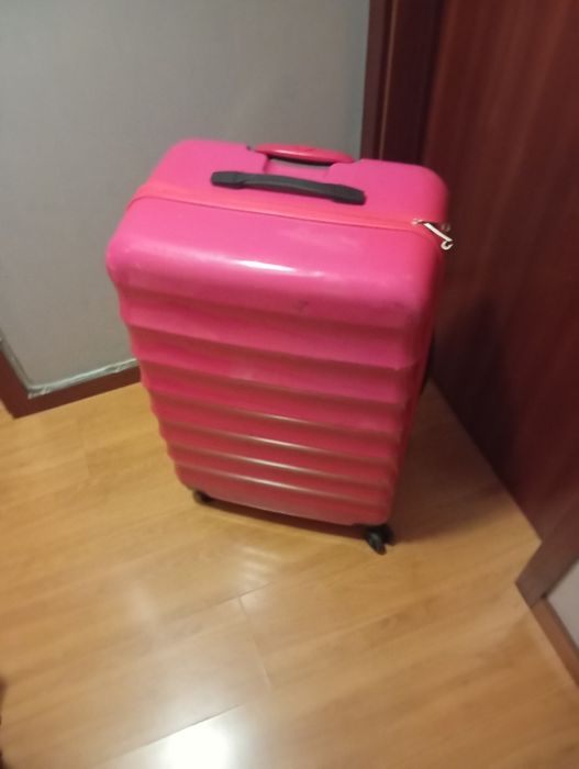 Vendo mala de viagem, mala de porão