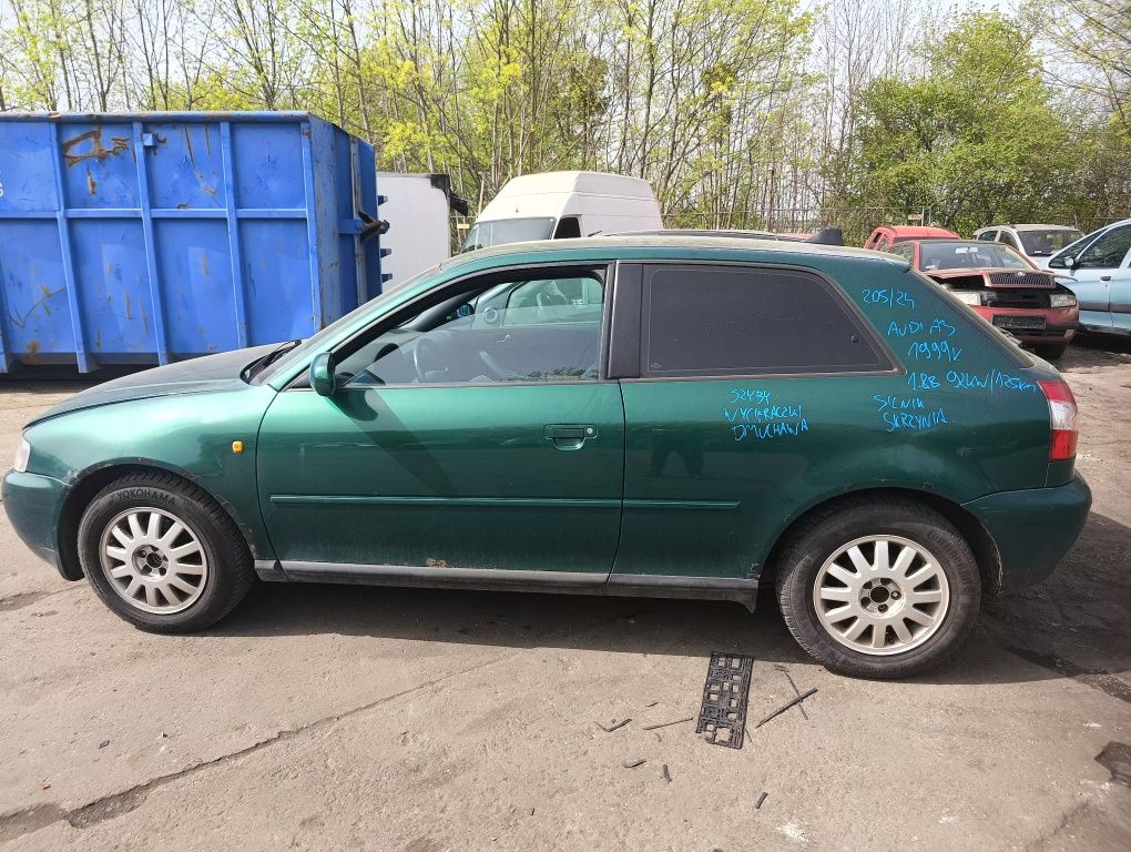 Audi A3 1999r. 1.8 benzyna 92kW/125KM maska 205/24