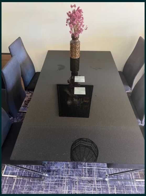 Mesa de jantar com tampo de vidro + 6 cadeiras
