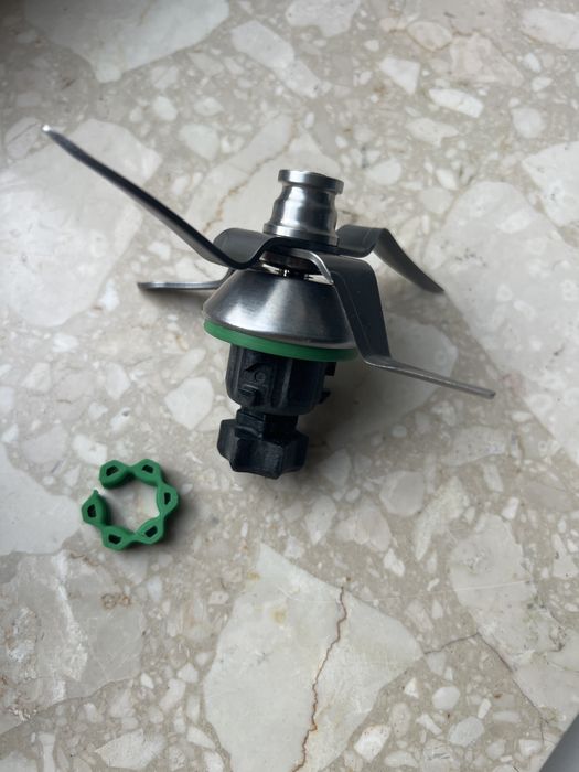 Nóż Thermomix używany uszkodzony