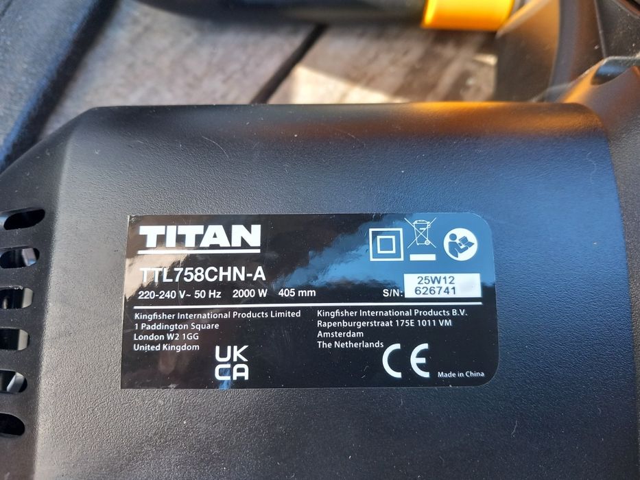 Piła łańcuchowa Titan 2000 W