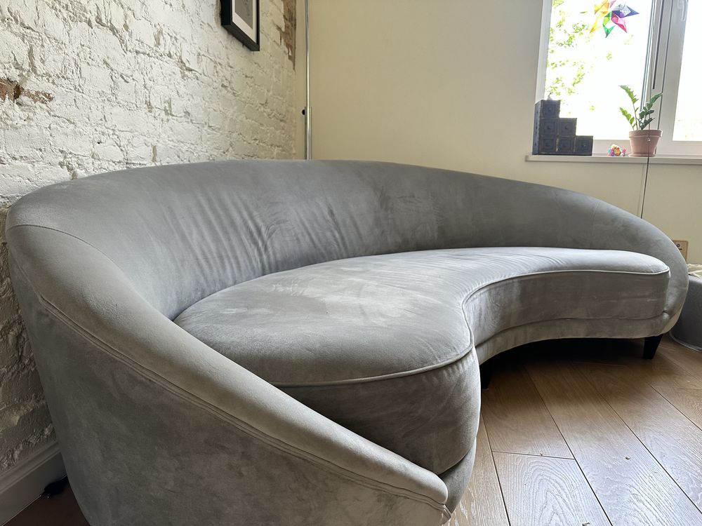 Sofa Westwing welurowa szara
