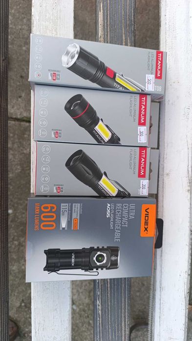 Ліхтарики Titanium нові