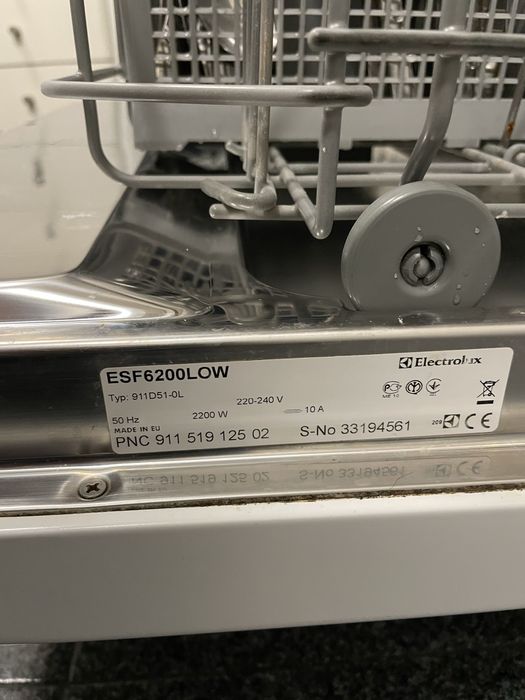 Maquina lavar louça Eletrolux ESF6200LOW