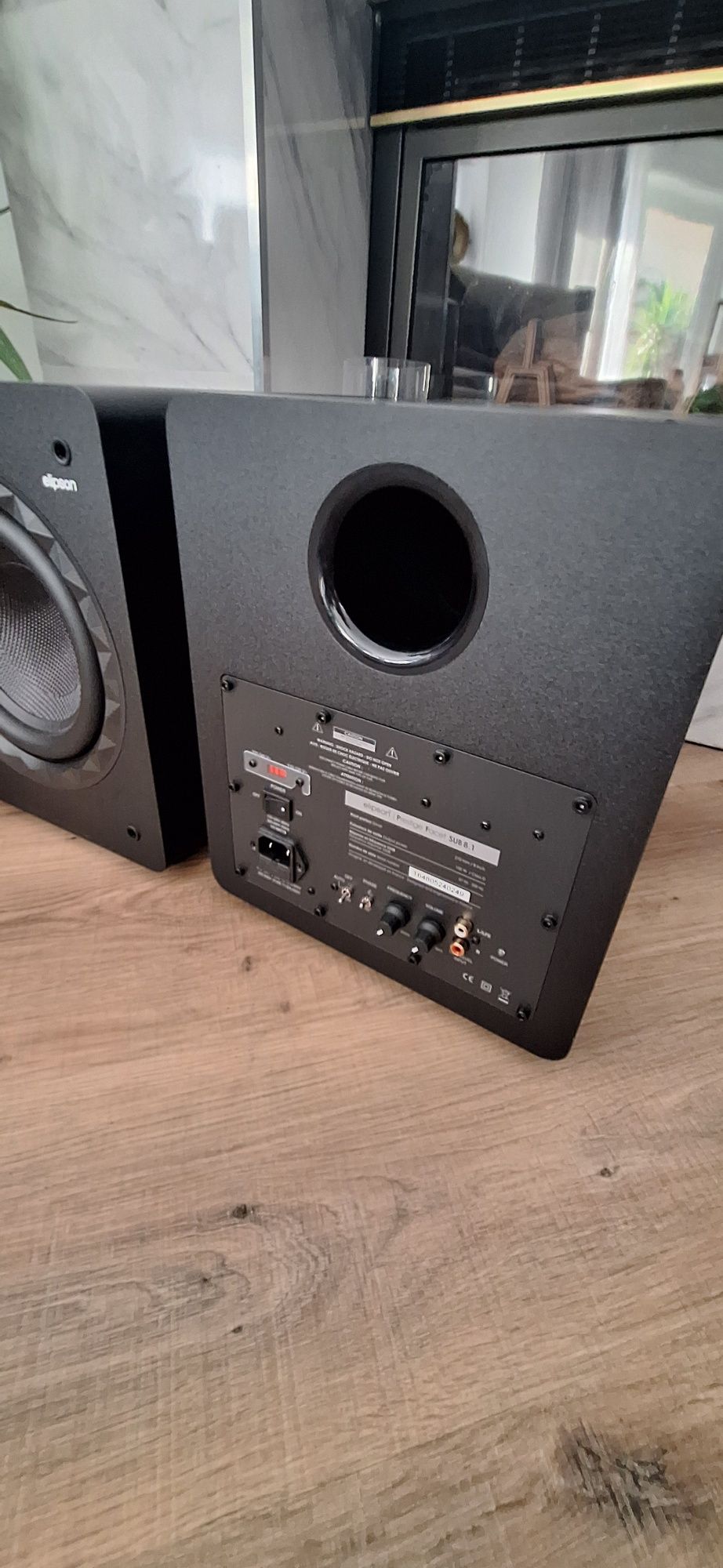 (Colunas) Subwoofer Elipson Prestige Facet Sub 8.1 em excelente estado