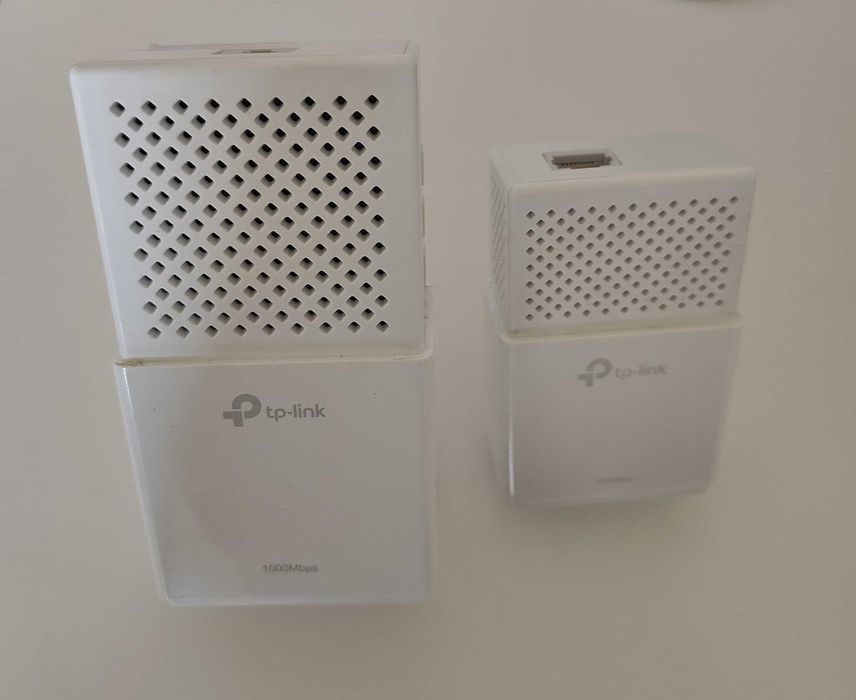TP-link AV1000 GigaBit powerline Wi-Fi kit