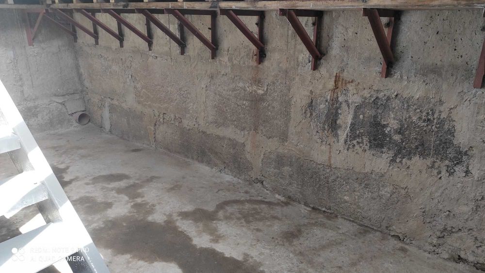 Сдам в аренду бокс 7/5 высота въезда 3.50 Подвал 3метра глубина.