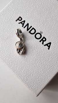 Pandora charms Bao dumplings