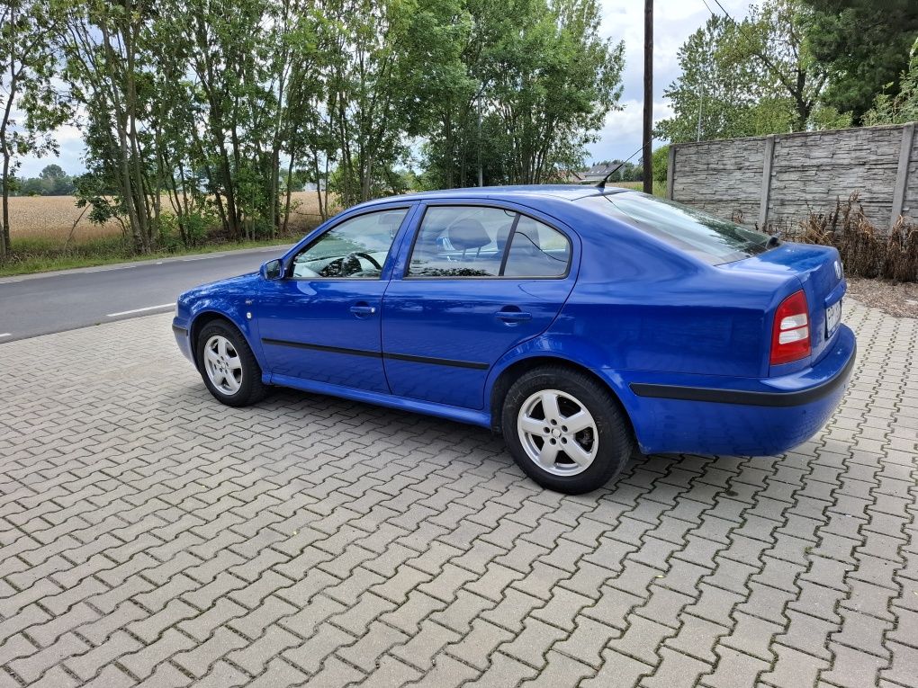Sprzedam Skodę Octavia 2.0 klima zadbana
