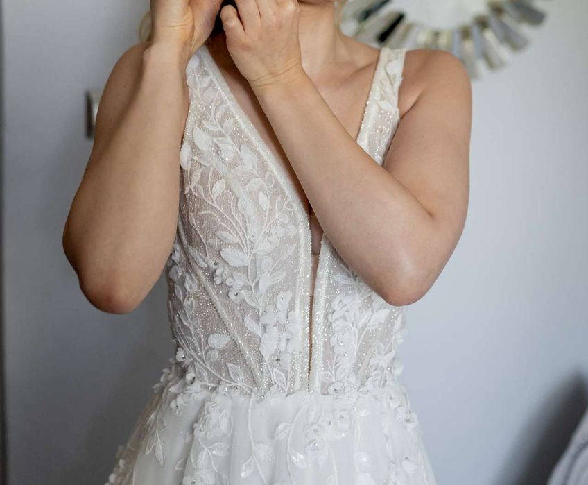 Piękna suknia ślubna, kolekcja 2025