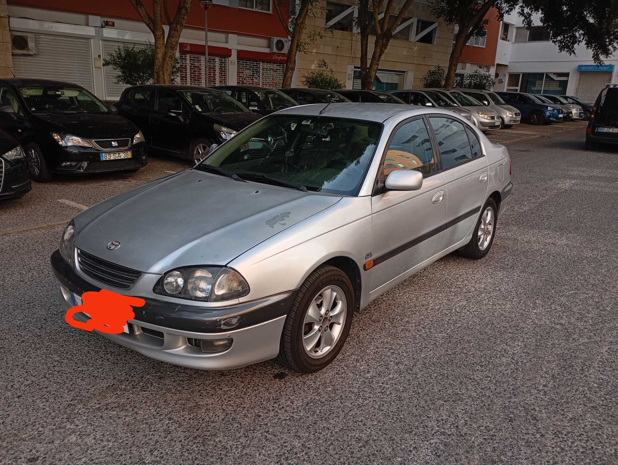 Toyota Avensis 1999