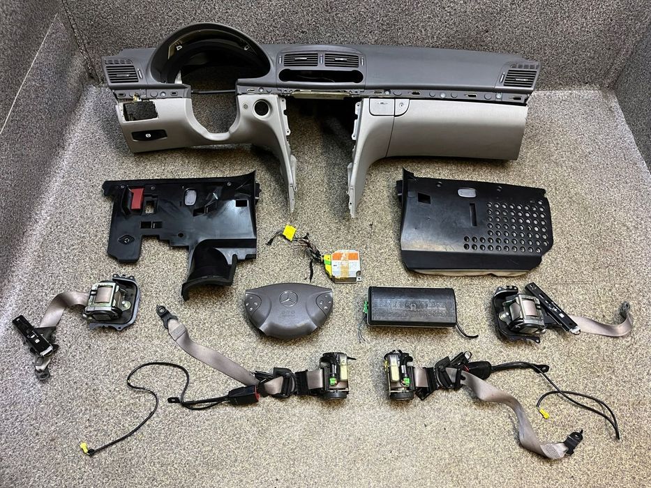 Kokpit deska pulpit pasy bezpieczenstwa poduszki modul AIRBAG Mercedes W211
