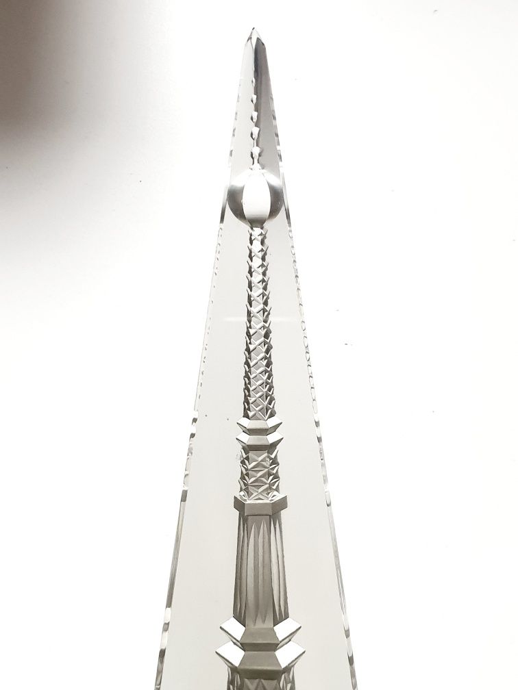 Fantastico grande obelisco em cristal Arte com Torre de Eiffel