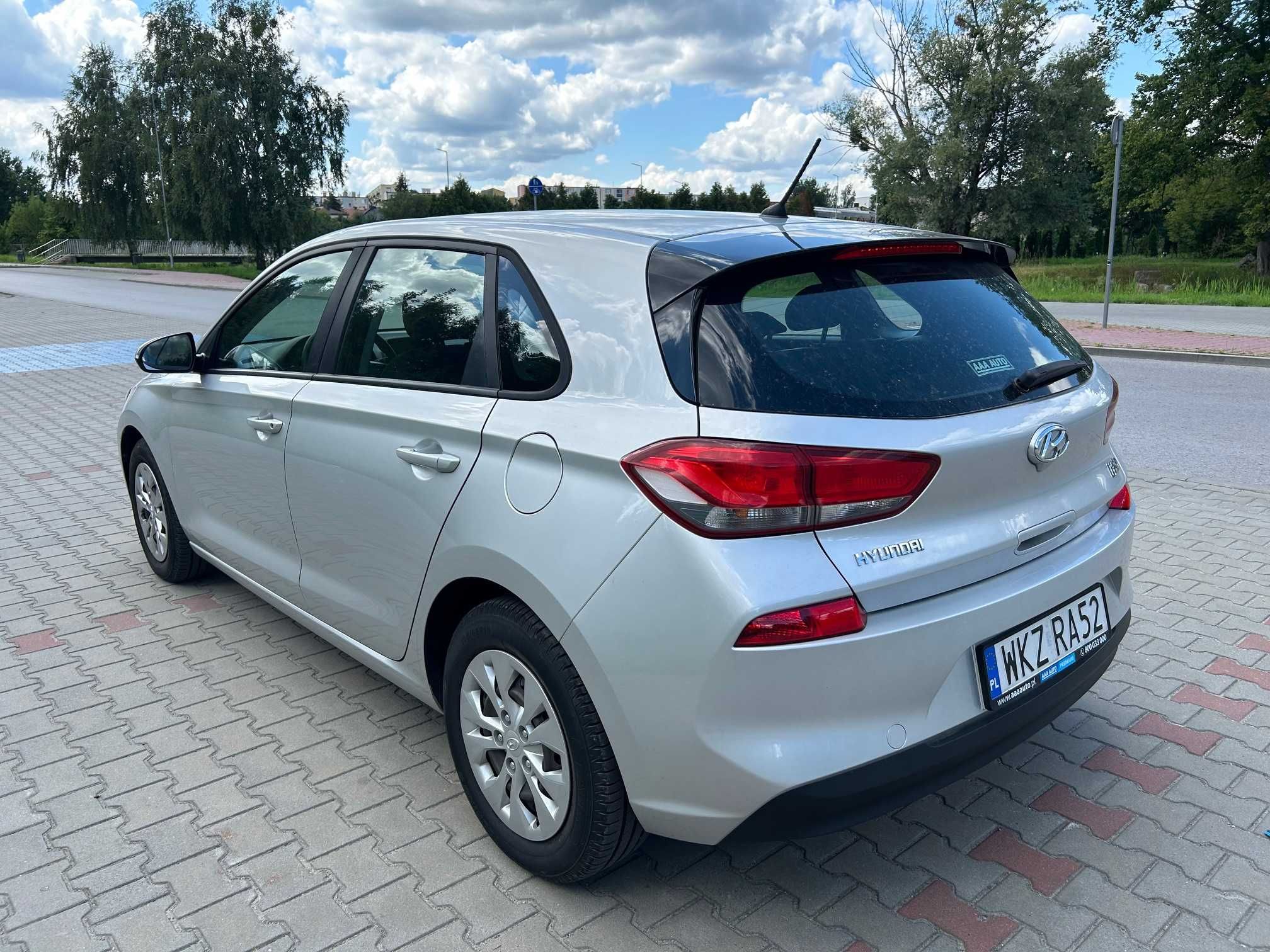 samochód osobowy Hyundai i30