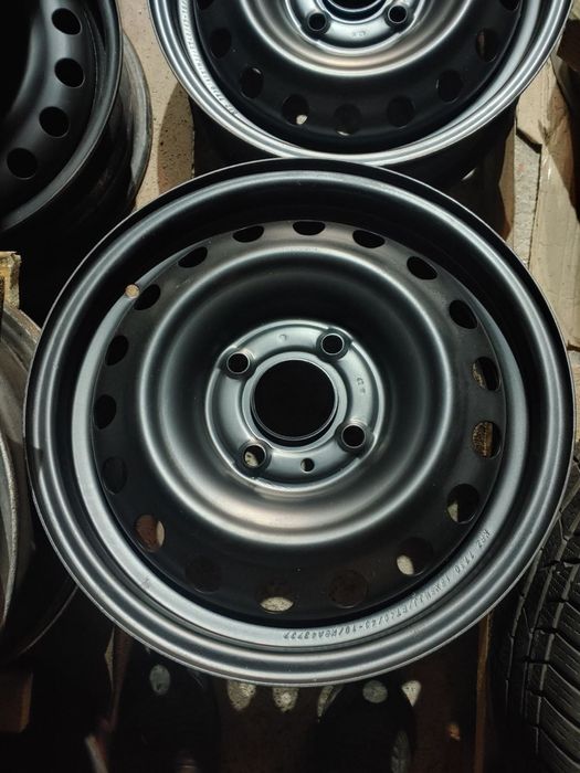 Диски Ниссан Тііда/Альмера/NV-200/Лачетти;4×114.3/R15/5.5J/ET40/ЦО66.1