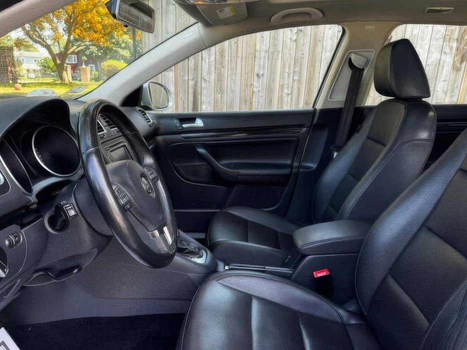 Volkswagen Jetta      2013