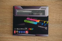 G.SKILL Trident Z RGB 16 GB (2x8GB) DDR4 F4-2400C15D-16GTZR