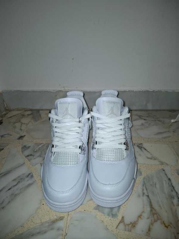Jordan 4 Retro Pure Money EU.