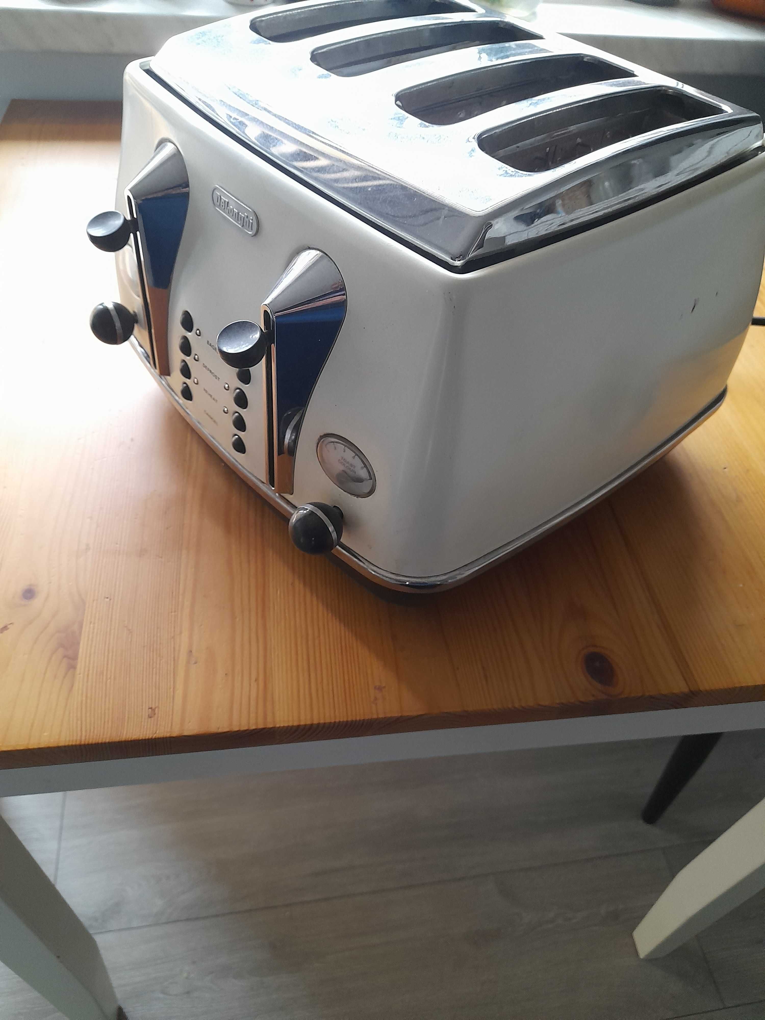 Toster Delonghi 1800w