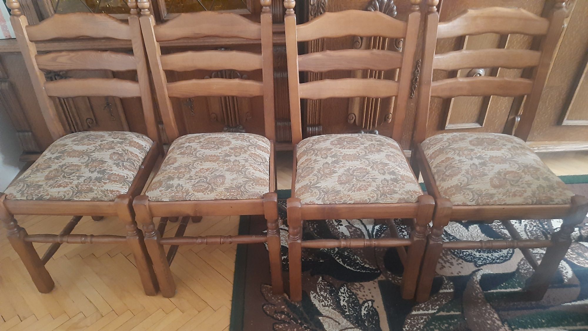 Krzesła ludwikowe dembowe 4szt 230zł