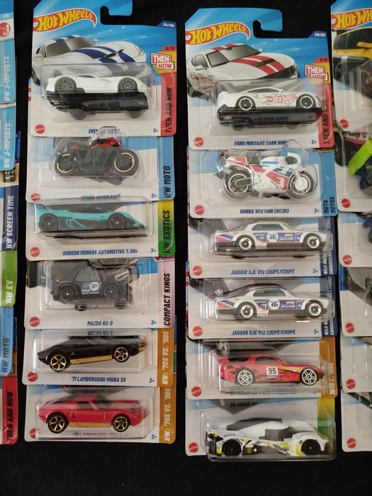 Hot Wheels - Vários
