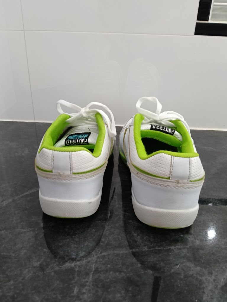 Buty sportowe rozm. 39