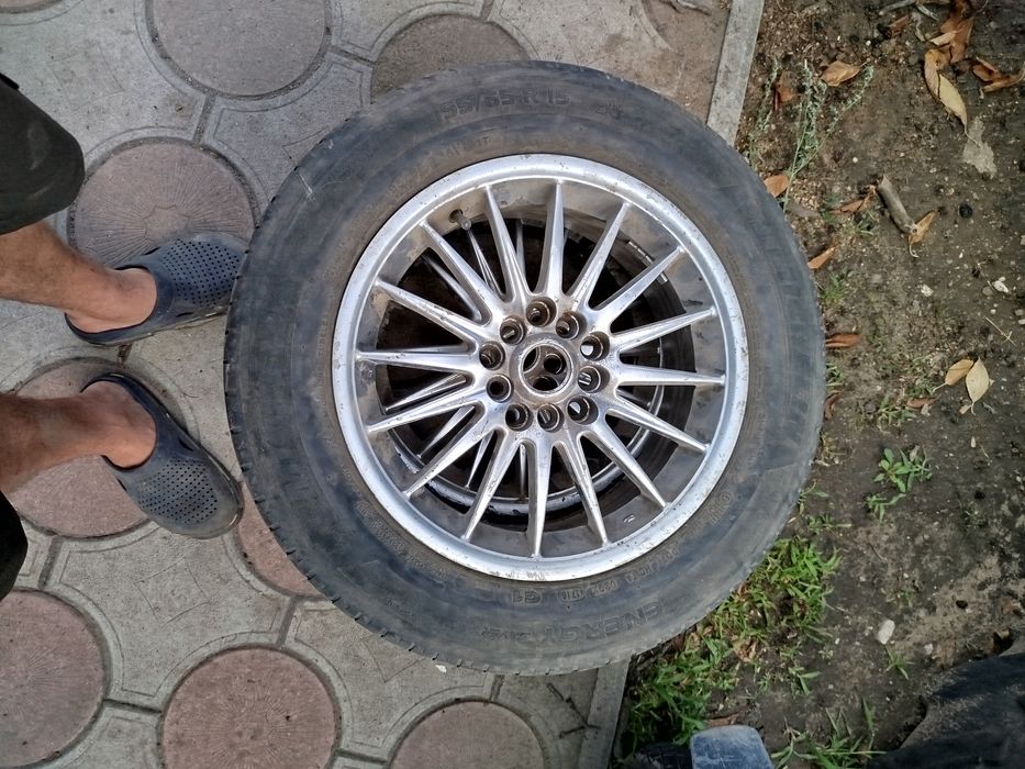 Продам диски с резиной