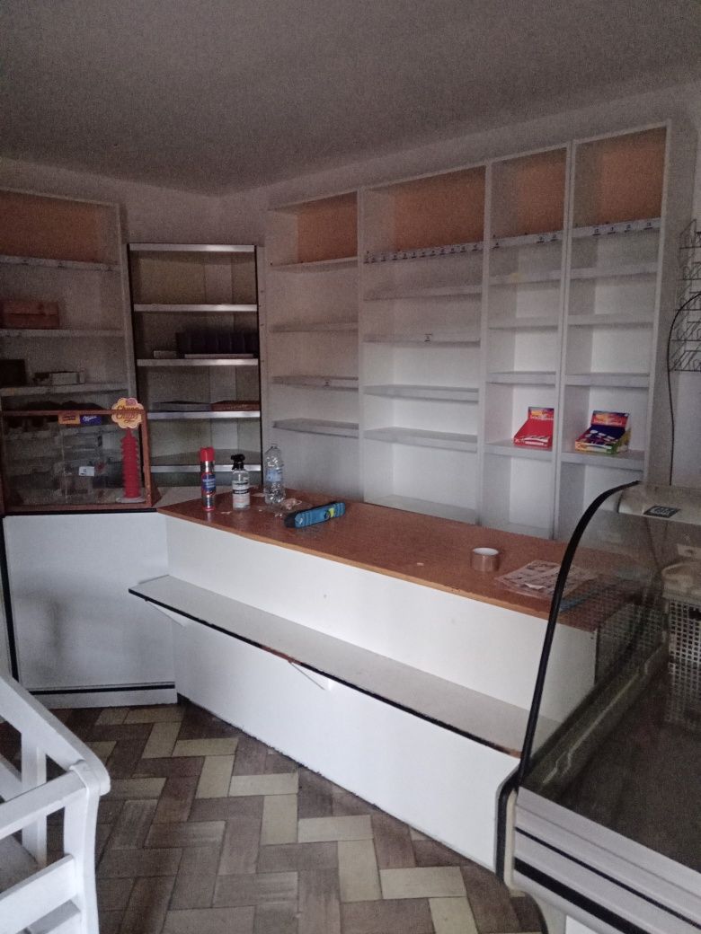 Sprzedam sklep spożywczy w Słaboszewie.