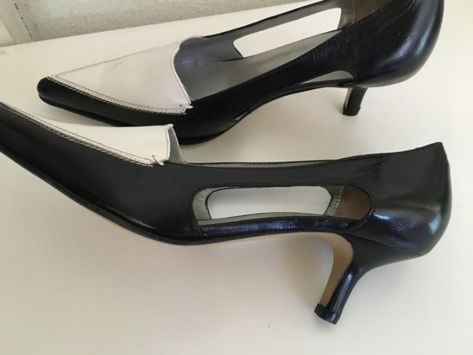 Sapatos Pretos e Brancos Senhora Novos em pele, nº 37,5