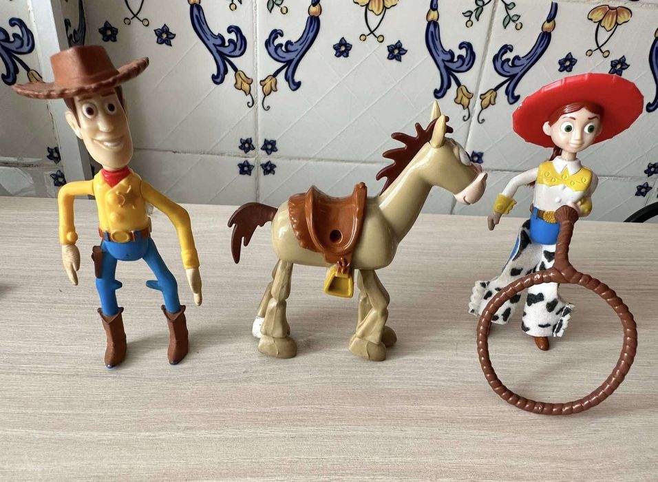 Walt Disney filmes Toy Story woody buzz personagens dvd