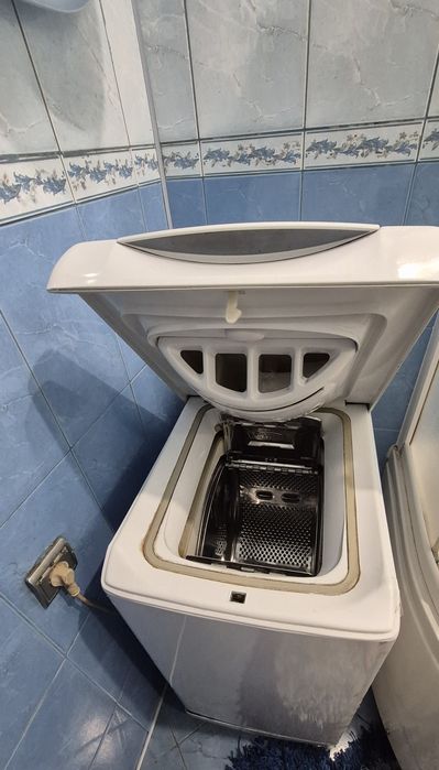 Пральна машинка HOTPOINT ARISTON