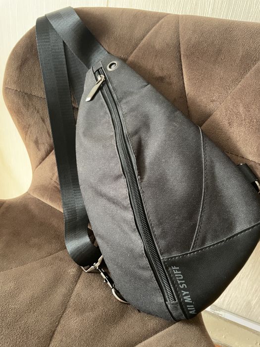 Слінг сумка чоловіча через плече