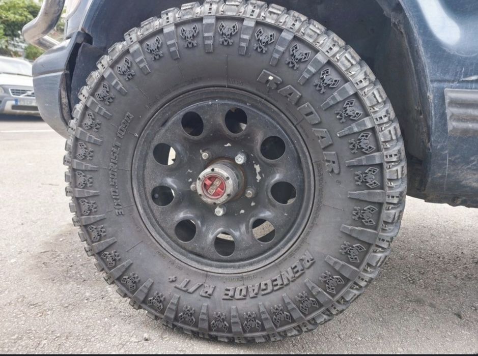 Pneus 31x10.5x15 Excelente estado