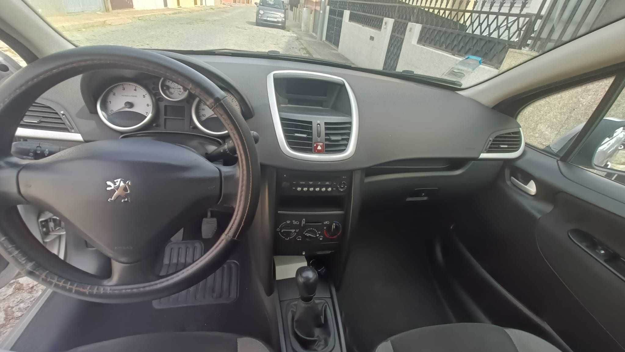 Peugeot 207 SW 1.4 Gasolina – Motor NOVO (2024)