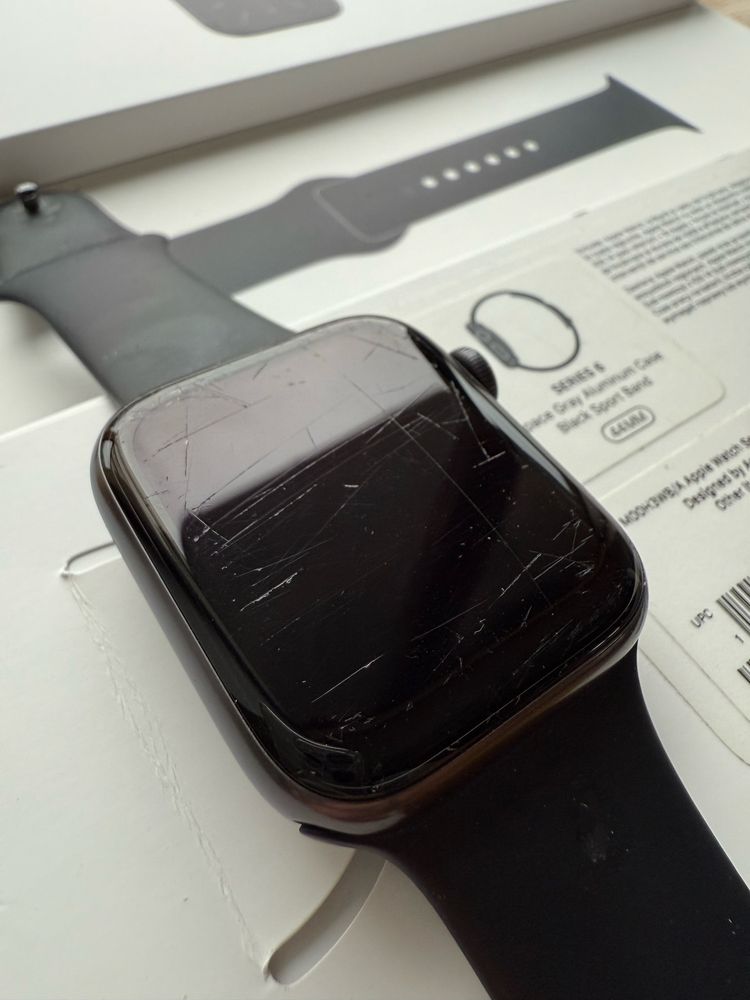 Apple Watch 6 series 44mm