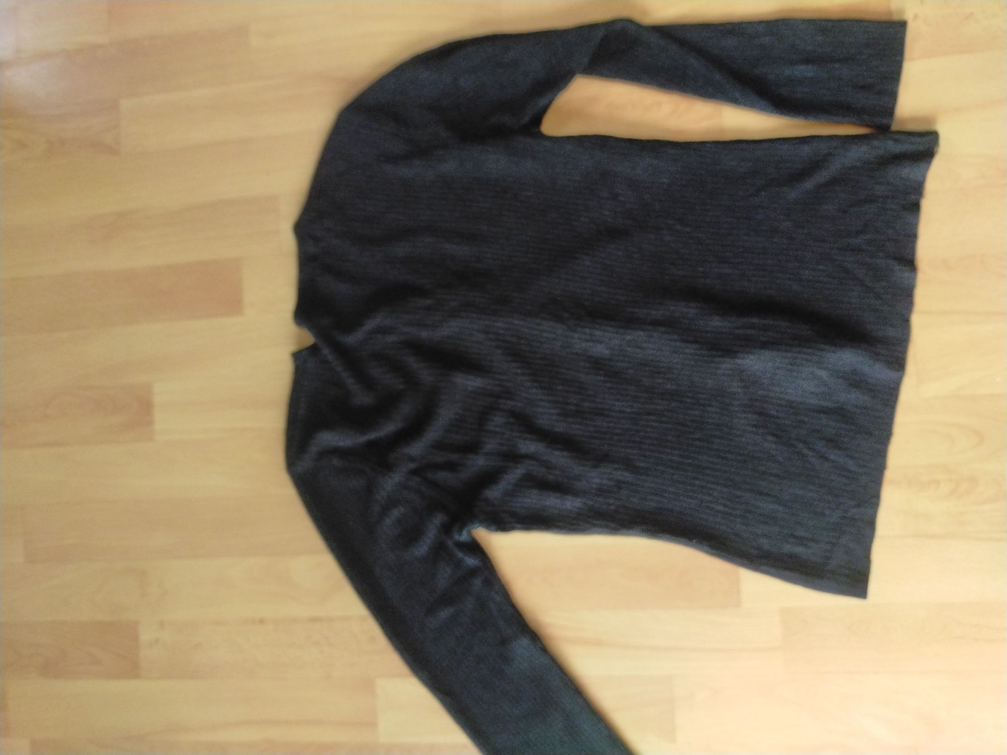 sweter bluzeczka czarna  Hanoi M