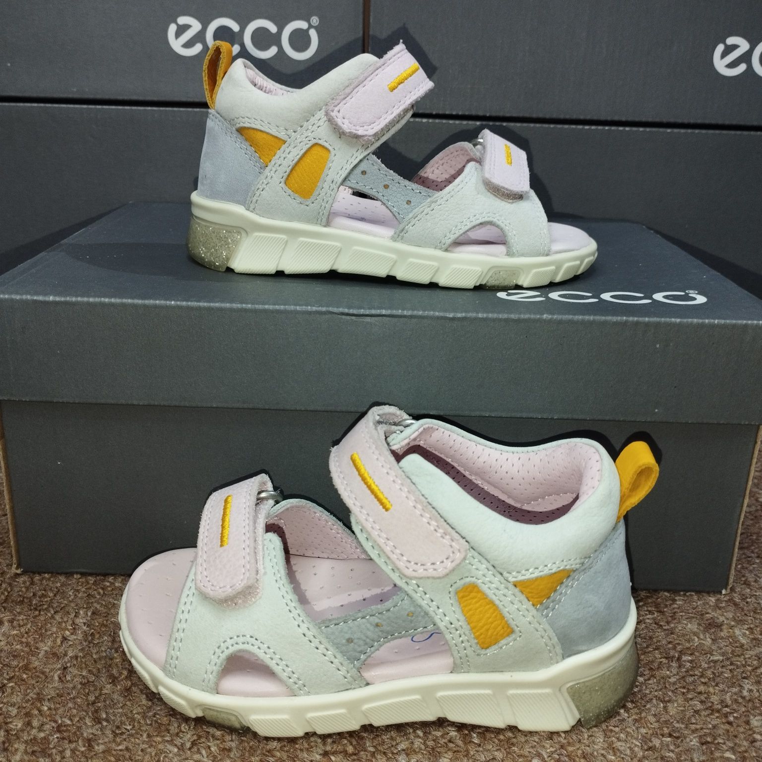 20,23,25. Босоніжки Ecco Mini Stride Sandal