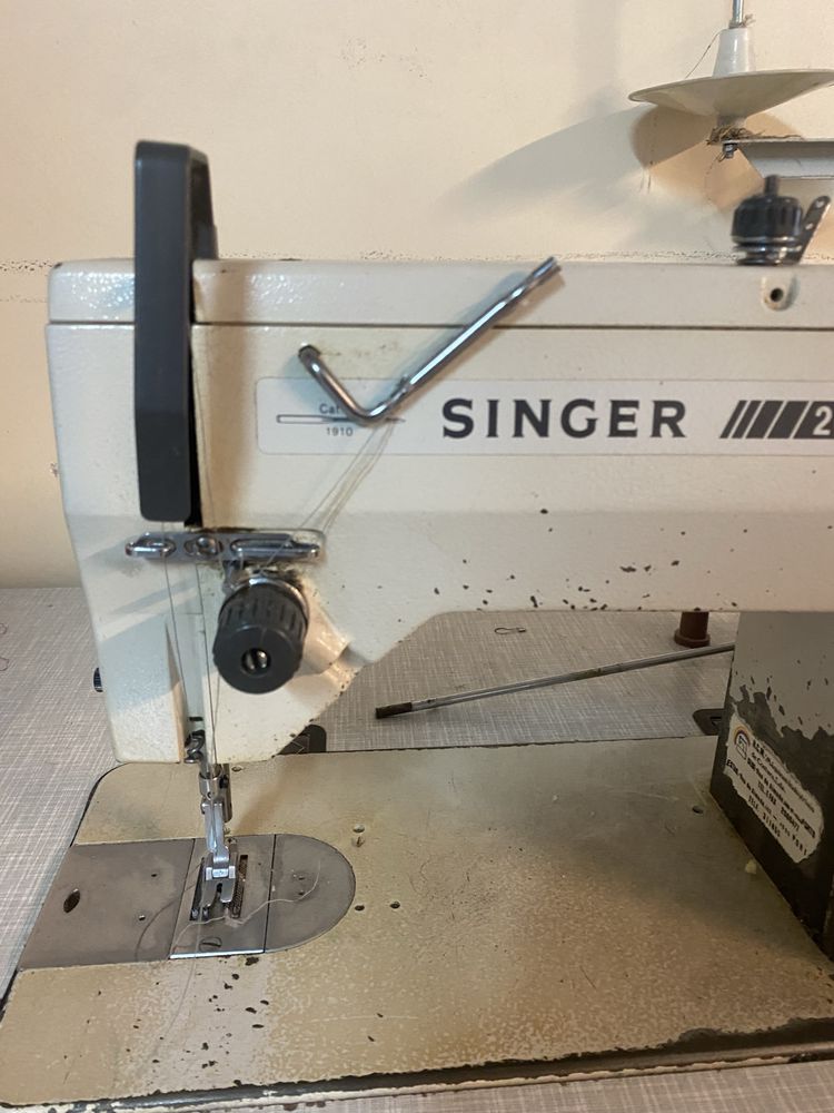 Máquina de costura Singer