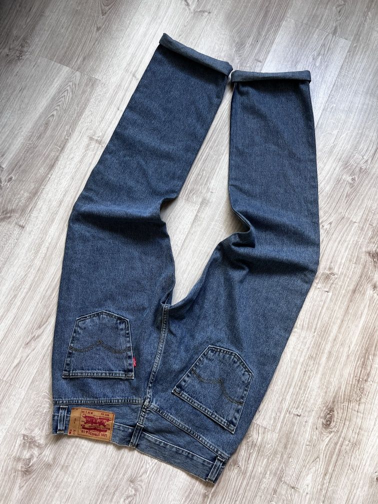 Levi's straight dżinsy