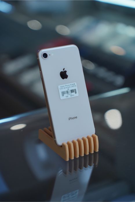 iPhone 8 64GB Gold Neverlock