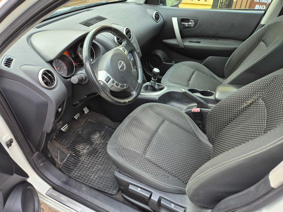 2.0 16 V benzyna,bogate wyposazenie ,nawigacja,kamerka,panorama