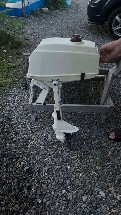 Лодочні мотори Johnson 3,3 та Johnson Bombardier 3,5 (ціна за один)