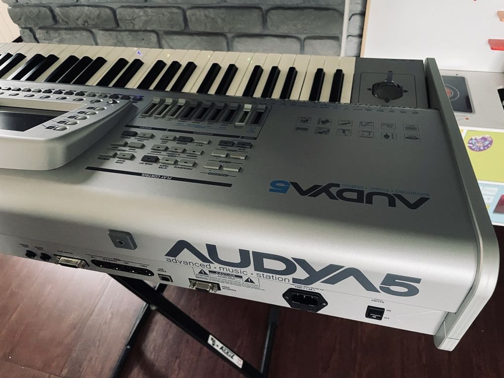 Ketron audya5 JAK NOWY !