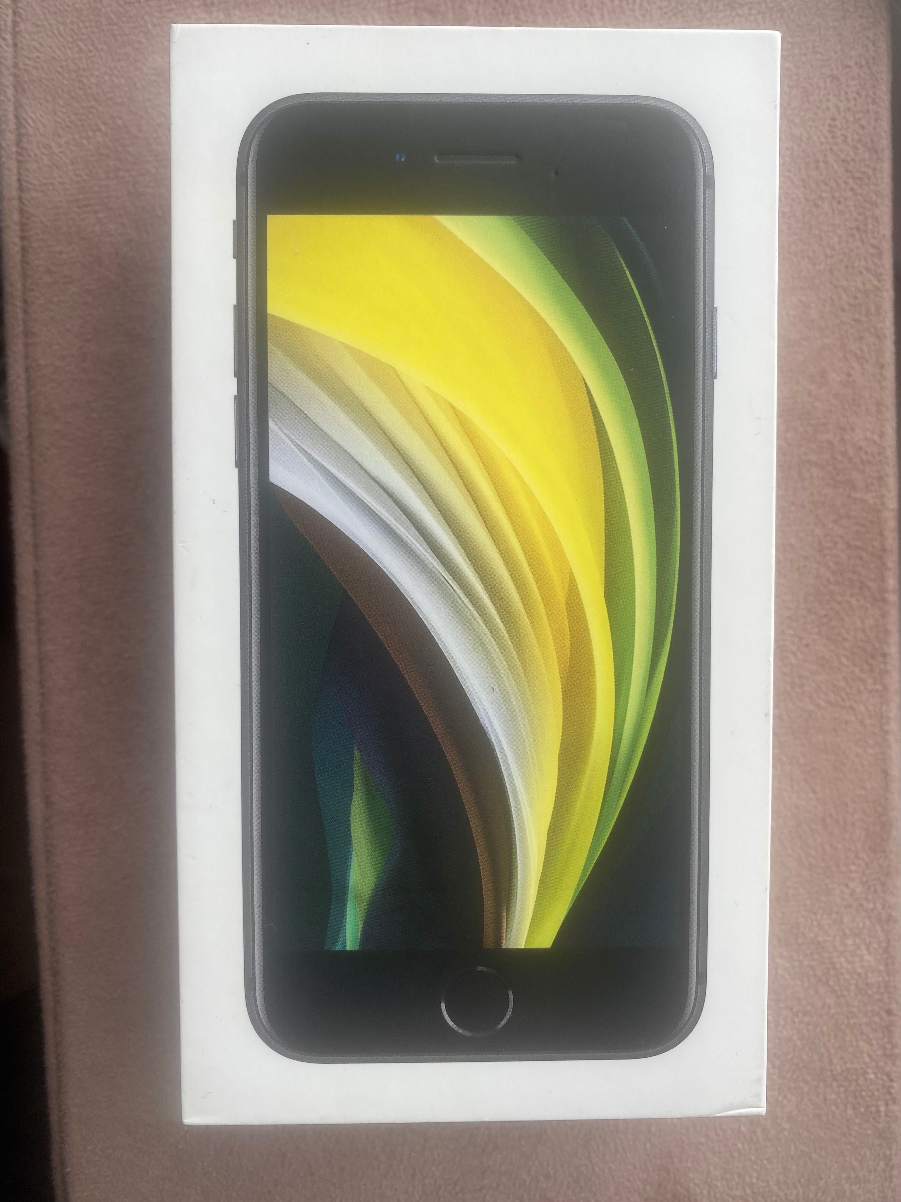 Продам iPhone SE2020