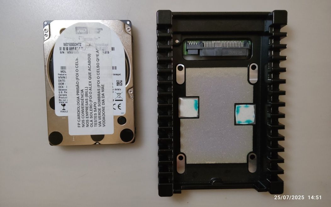 Disco de 2.5" e 1TB com caddy de 3.5" Western Digital Velociraptor