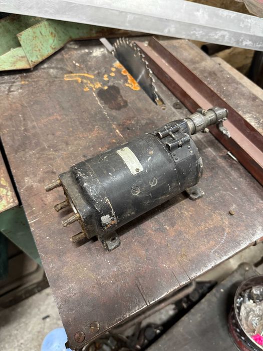 Электродвигатель електродвигатель 27 вольт Д-200 СССР